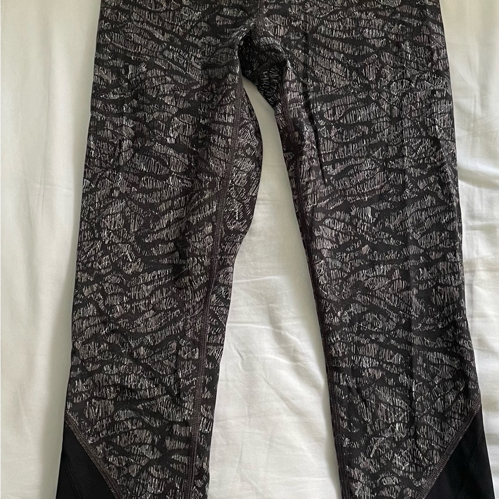 Lululemon Athletica Black and White Patterned Leggings